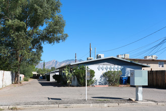 3831 E Lee St in Tucson, AZ - Building Photo - Building Photo