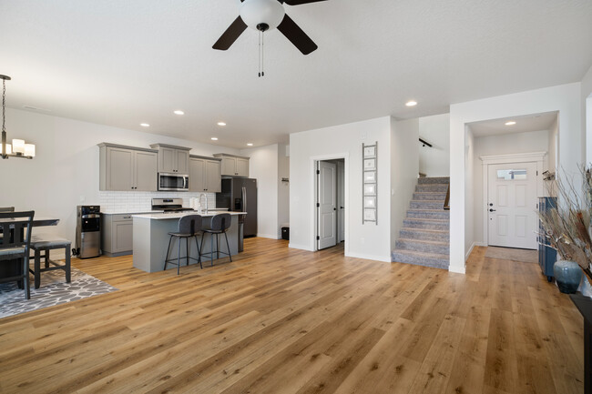 property at 5359 S Redeken Pl