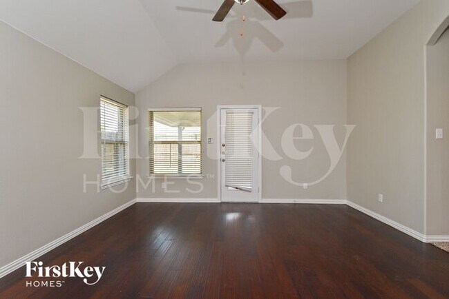 1413 Heather Ln in Little Elm, TX - Building Photo - Building Photo