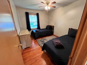 4943 NE Gladstone Ave in Kansas City, MO - Building Photo - Building Photo