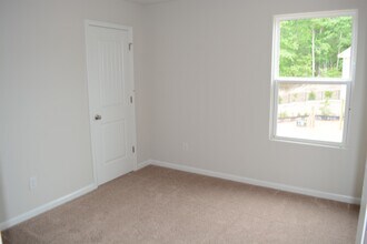 248 Yorktown Ln in Sanford, NC - Building Photo - Building Photo