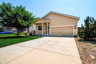 10051 Seawolf Dr in Colorado Springs, CO - Building Photo