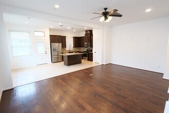 12211 Stellano Ln in Richmond, TX - Building Photo - Building Photo