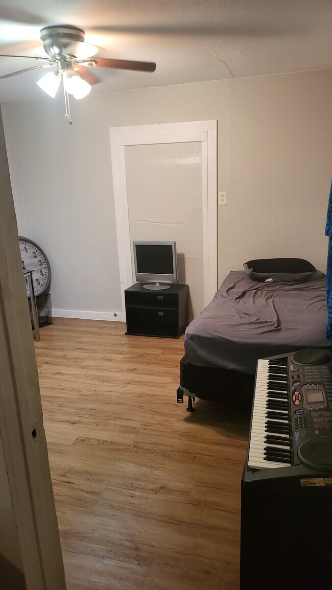 226 Belmont in San Antonio, TX - Foto de edificio - Building Photo