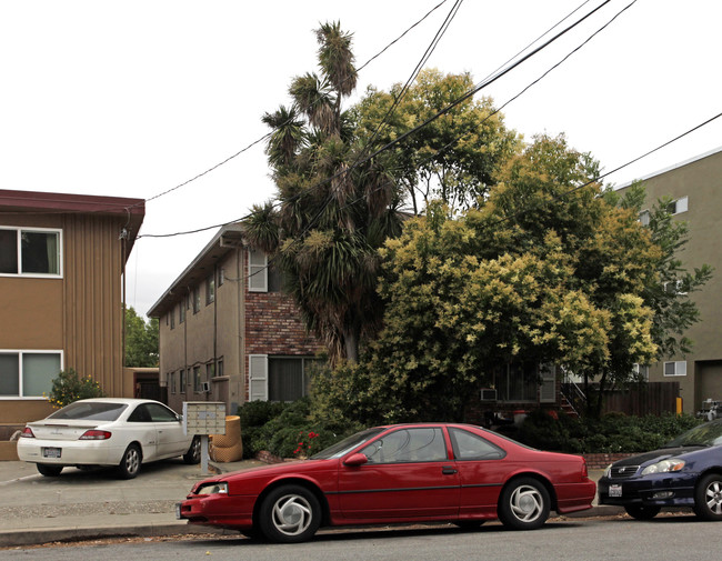 453 S 9th St in San Jose, CA - Foto de edificio - Building Photo