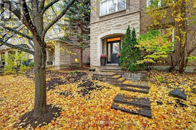 128 Lanark Ave in Ottawa, ON - Building Photo - Building Photo