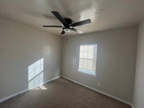 5249 Encino Rd in Abilene, TX - Building Photo - Building Photo