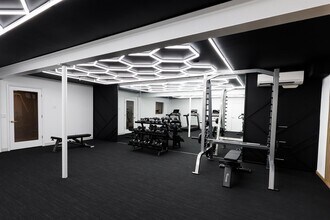 Dockside Apartments on Lake Minnetonka in Spring Park, MN - Building Photo - Building Photo