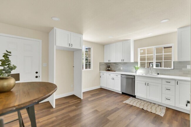 4407 4th Ave in Sacramento, CA - Building Photo - Building Photo