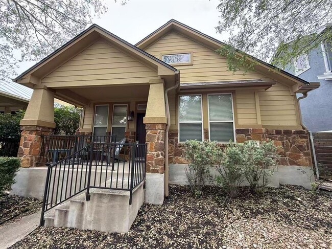1932 Emma Long St in Austin, TX - Building Photo - Building Photo