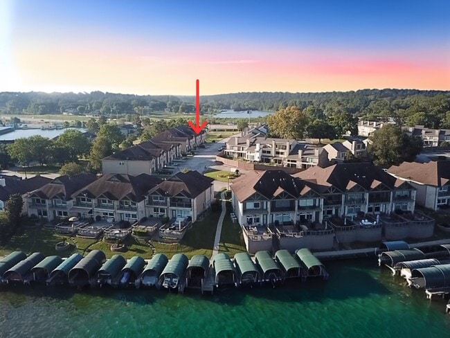 17570 Hwy 105 W in Montgomery, TX - Building Photo - Building Photo