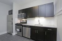 Everett Hyde Park in Chicago, IL - Building Photo - Interior Photo