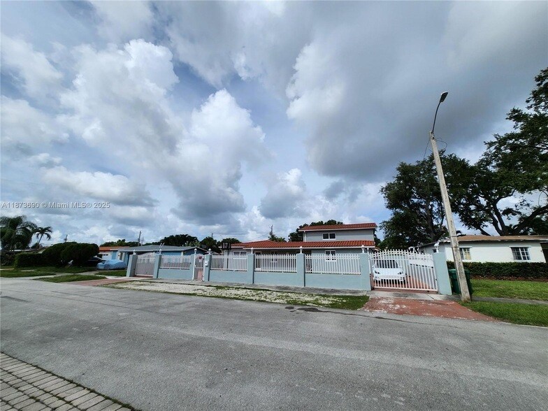 3620 SW 106th Ave in Miami, FL - Building Photo