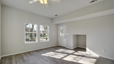 2206 Pennsylvania Ave in Austin, TX - Building Photo - Building Photo