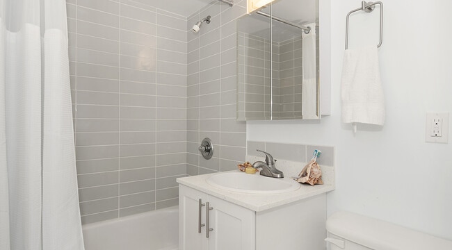 property at 1952 Comox St