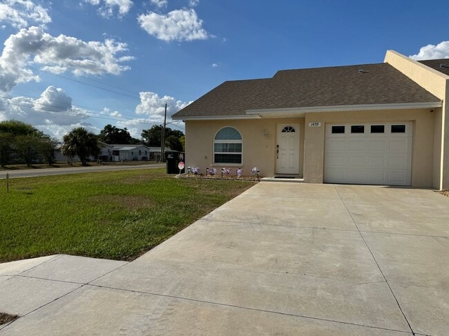 1459 Shirley Dr
