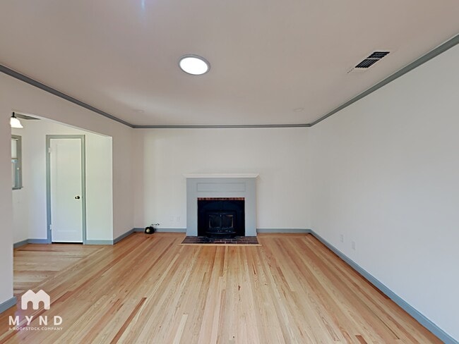 524 Dudley Way in Sacramento, CA - Building Photo - Building Photo