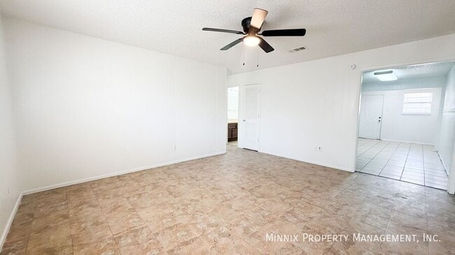 7304 Ave. W in Lubbock, TX - Building Photo - Building Photo