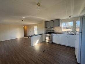 1950 Rolling Mdw Ln in Rocky Mount, VA - Building Photo - Building Photo