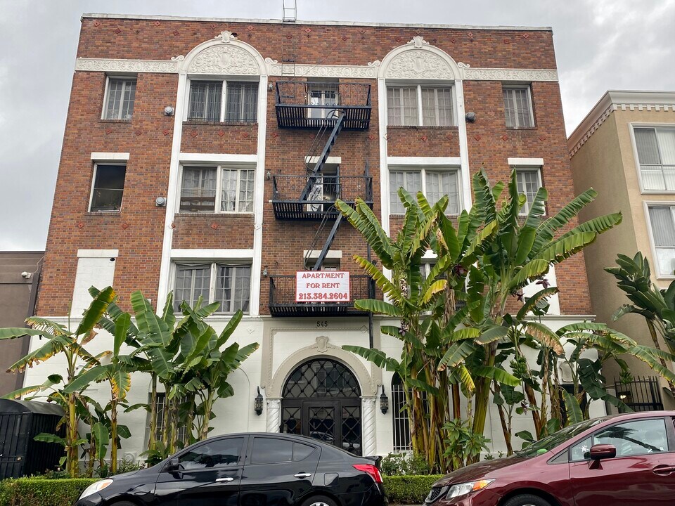 545 S Hobart Blvd, Unit 104 in Los Angeles, CA - Foto de edificio