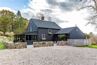 63 Cemetery Hill Rd in Cornwall, CT - Foto de edificio - Building Photo