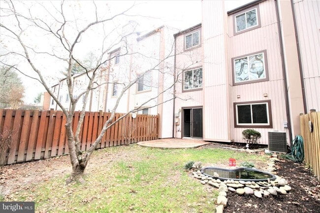 8943 Centerway Rd in Gaithersburg, MD - Building Photo - Building Photo