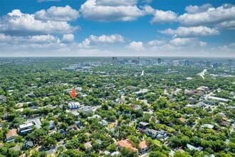 1500 Woodlawn Blvd in Austin, TX - Building Photo - Building Photo