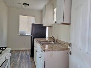 1161 Benicia Rd in Vallejo, CA - Building Photo - Building Photo