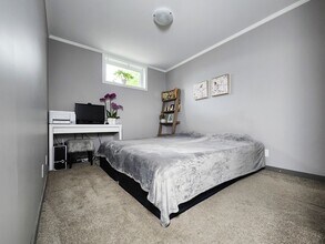 322 Lewin Cres in Saskatoon, SK - Building Photo - Building Photo