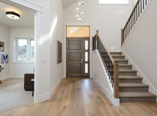 19308 Eaton Ln in Bend, OR - Building Photo - Building Photo