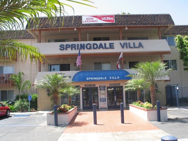 Springdale Villa Apartments in Westminster, CA - Building Photo - Building Photo