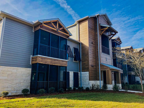 Belforest Villas in Daphne, AL - Building Photo - Building Photo