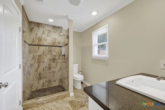 property at 550 California Blvd