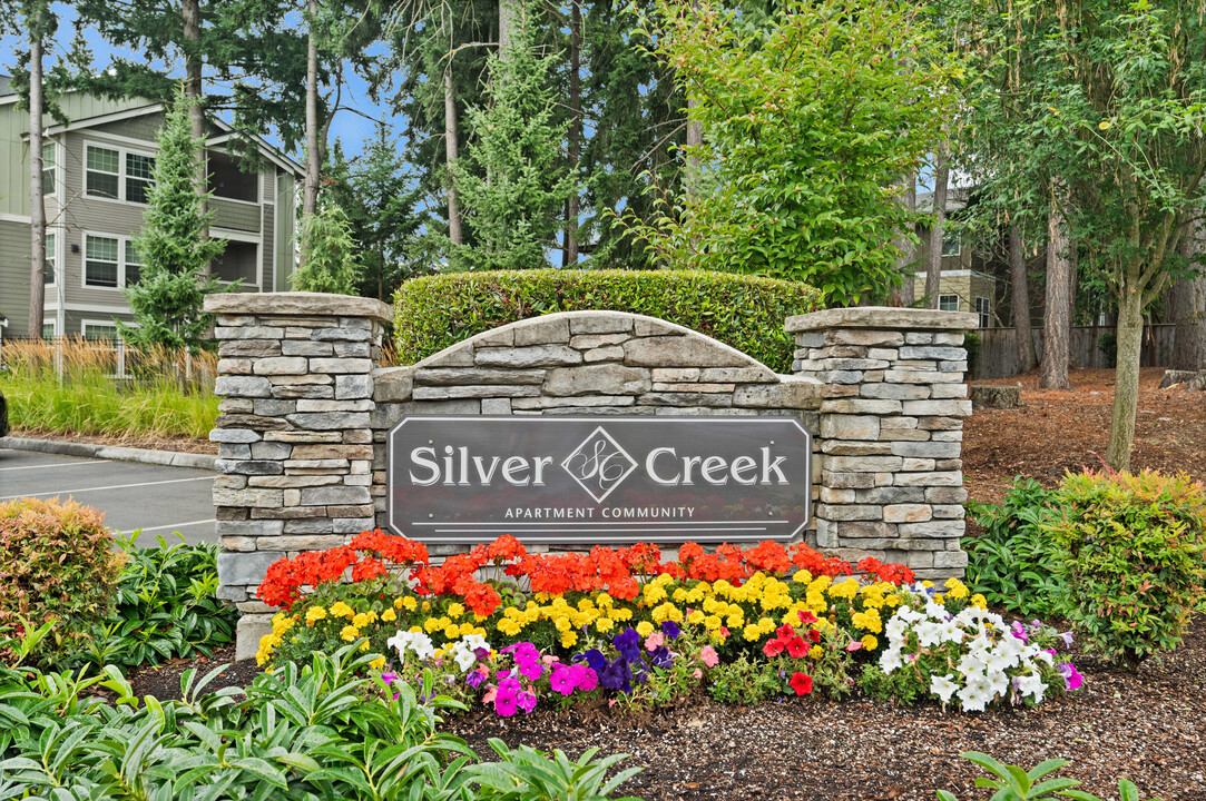 Silver Creek Apartments in Puyallup, WA - Building Photo