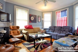 16 Dighton St, Unit 1 in Boston, MA - Building Photo - Building Photo