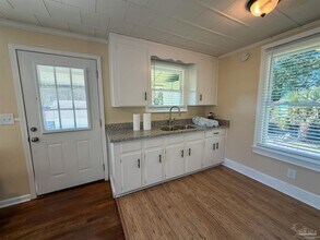 17 N K St in Pensacola, FL - Building Photo - Building Photo