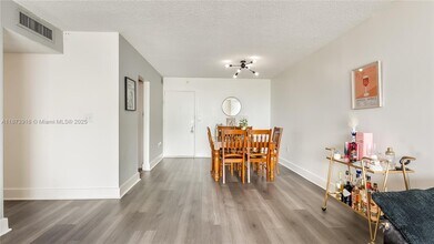 2851 NE 183rd St, Unit 809E in Aventura, FL - Building Photo - Building Photo