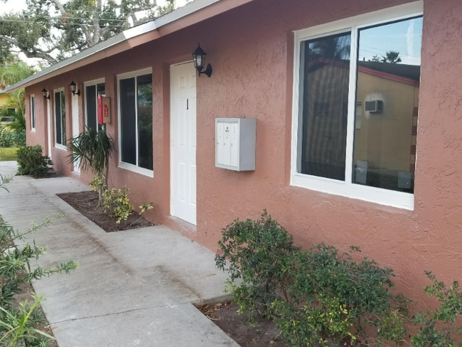 property at 830 SW 28th St