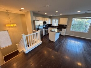 6481 W Abbotsford House Ct in Las Vegas, NV - Building Photo - Building Photo