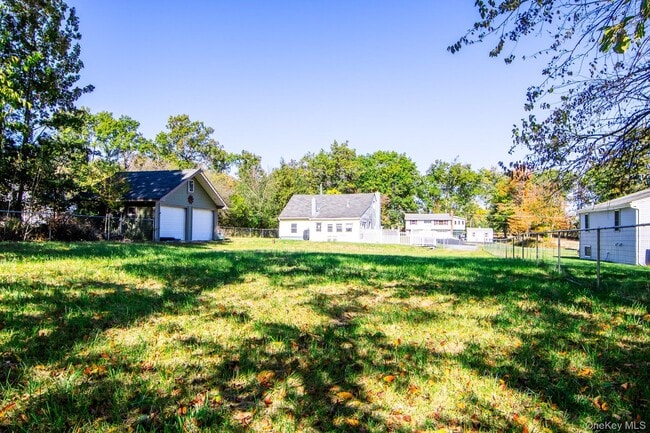 13 Strack Rd in Goshen, NY - Building Photo - Building Photo