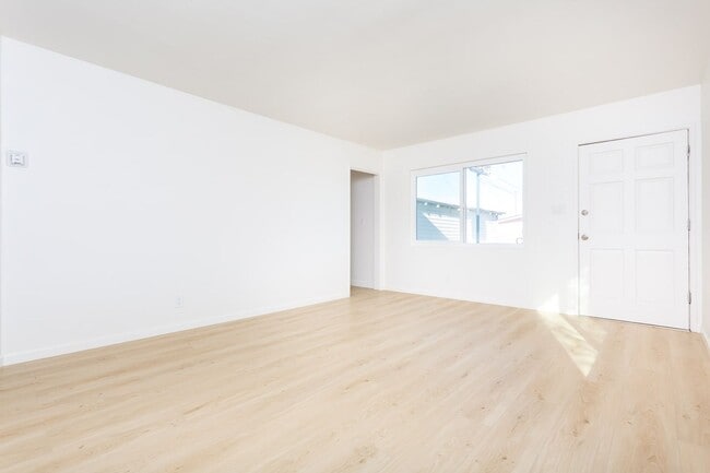 3745-3747 Cherokee Ave in San Diego, CA - Building Photo - Building Photo