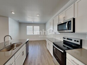 4751 85th Dr NE in Marysville, WA - Building Photo - Building Photo