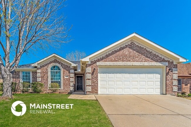 property at 8015 Splitrail Ct