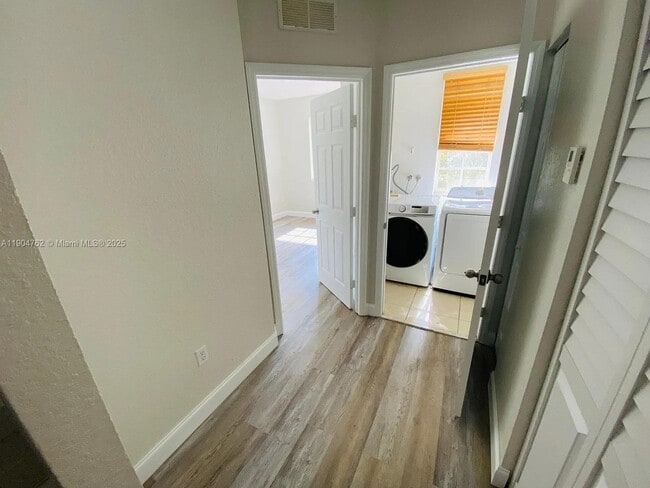 4947 SW 135th Way in Miramar, FL - Building Photo - Building Photo