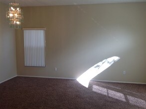 89 Knights Hollow Dr in Apopka, FL - Building Photo - Building Photo
