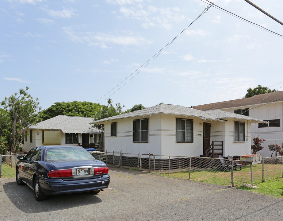 98-211-98-217 Kaluamoi Pl in Aiea, HI - Foto de edificio