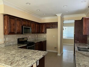 15115 Biltmore St in Adelanto, CA - Building Photo - Building Photo