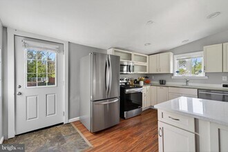 34017 Welbourne Rd in Upperville, VA - Building Photo - Building Photo