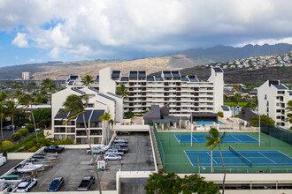 Esplanade in Honolulu, HI - Foto de edificio - Building Photo