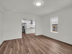 12 Alpine St, Unit 2 in Worcester, MA - Building Photo - Building Photo